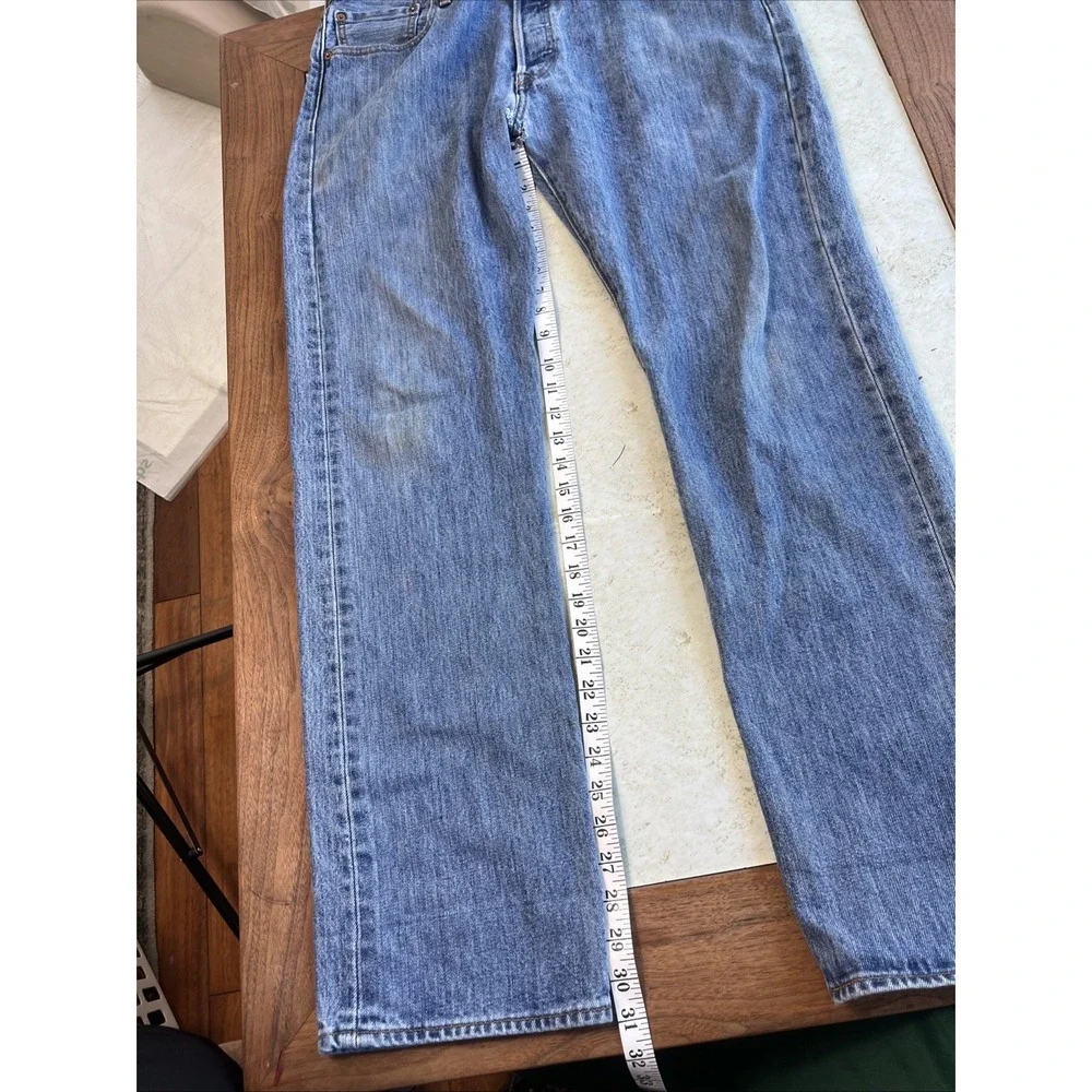 Vintage Y2K Levi's 501 Medium Wash Denim Jeans 34 X 32 Worn Button Fly - Picture 2 of 10